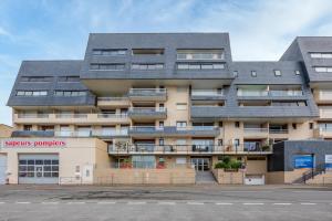 Appartements Un Balcon sur le Port - Place de parking vue mer : photos des chambres