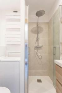 Chez Olivier - Magnifique studio avec piscine, vue sur la mer et parking