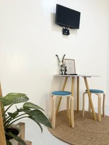 Sunnydale Apartelle -Room Accommodation near Calatagan Beach Resorts