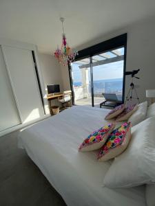 Luxury duplex with sea views Blue Suite 3-303