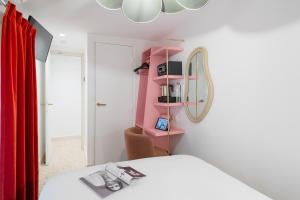 Hotels Trendy Canettes Hotel : Chambre Simple Standard avec Douche
