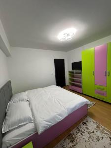Apartament de 3 camere zona Obcini