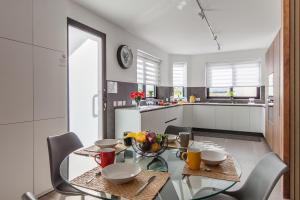 Exceptional Sunlit Apart Marsaskala Bay - Happy Rentals