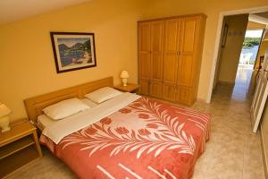 Apartments Illyrian Resort Milna - CIN08003-CYB