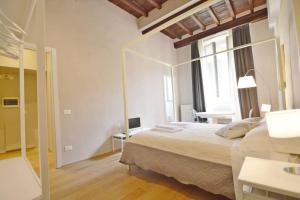 Keys of Italy - Albero 15 - Big and Small apt by Train station 2nd floor