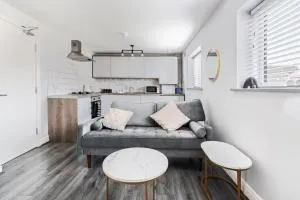 Cosy Merseyside Retreat - Deysbrook