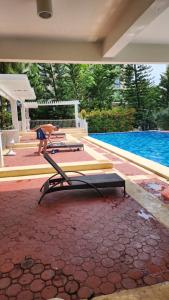 2BR NORTHPOINT CONDO Free Airport Pick up for 3 nights stay or more