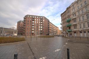 Plac Grunwaldzki Cosy Apartment by BookingHost