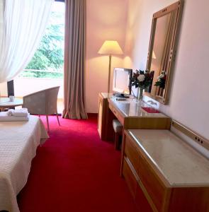 Chateau Linza Resort