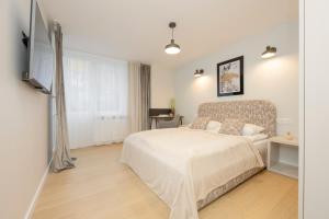 Comfortable Apartment Warsaw Wola & Balcony by Noclegi Renters