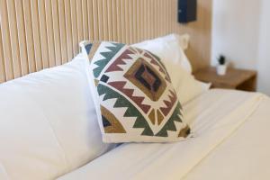 Double Room with Balcony and Shared Bathroom room in Bird House