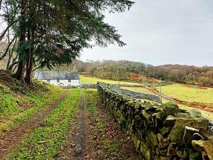 Gallestra a Rustic, Rural Retreat Farm House Nr Dolgellau Snowdonia