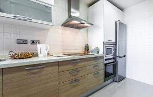 Amazing Apartment In Los Alcázares