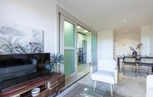 Amazing Apartment In Los Alcázares