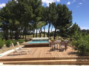 Maisons de vacances typical provencal farm in an exceptional natural site, the alpilles park - 8 people. : photos des chambres