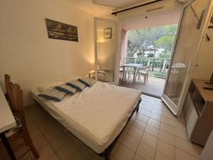 Studio cabine avec piscine, tennis et parking à 400m de la plage - 4 couchages, Saint-Aygulf - FR-1-226A-89