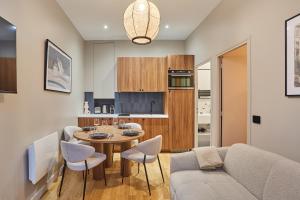 Residence Center of Paris by Studio prestige