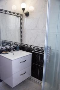 Appartements Grand T1 proche Promenade des Anglais : photos des chambres