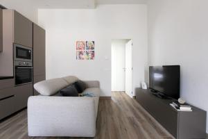 HACCA Collection - Isola-Garibaldi district 1BR