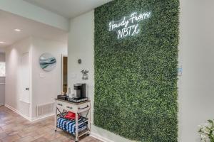 Comal Condo - Riverfont Complex Across from Schlitterbahn