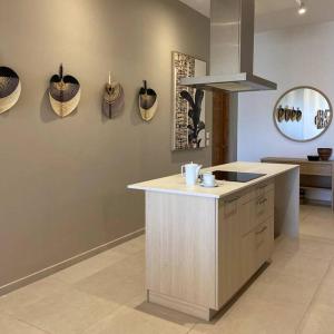 AH-10 - Luxury 3 BR Beach Apartment in typical island village by Althea