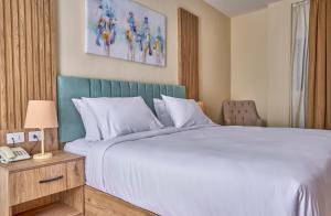  Standard Double Room With Panoramic Pyramids View room in Soul Pyramids View