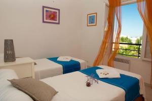 Villa St louis à 50m de la mer+6 velos +Piscine+climatisation