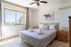 3 bedroom apt close to the beach