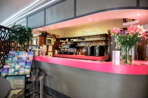 Logis Hôtel & Restaurant dAngleterre