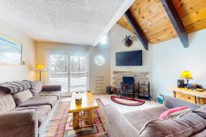 Mammoth View Villas 30