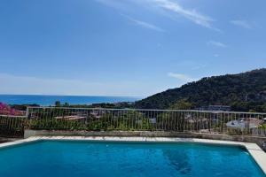 Design Apartment with Sea View