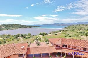 A/C, sea view, 400 from the beach img26