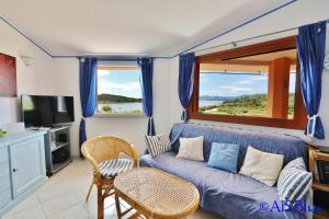 A/C, sea view, 400 from the beach img4