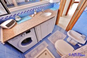 A/C, sea view, 400 from the beach img12