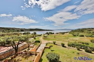 A/C, sea view, 400 from the beach img24