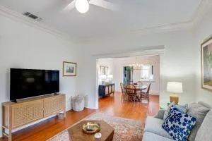 1 Mi to Downtown Tyler Historic Home with Porch! - تايلر