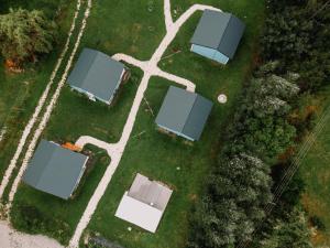 Domek całoroczny na wyłączność Niebieska Osada nad górskim potokiem