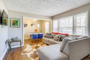 Pet-Friendly Georgia Retreat with Fire Pit and Porch! - Conley