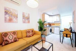 Capitan, 1 bedromm, city center & beach by 10TSea
