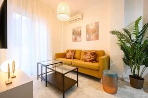 Capitan, 1 bedromm, city center & beach by 10TSea