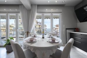 Horizon Apartment Thessaloniki by Luxlikehome
