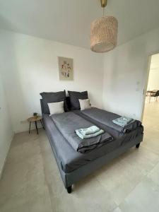 3 ZW 95 m2 Neubau Kostenlos Parkplatz im Hof