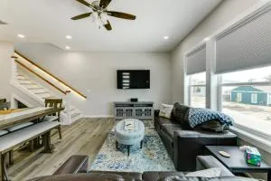 Modern Rockport Home 6 Mi to Beach! - Palm Harbor