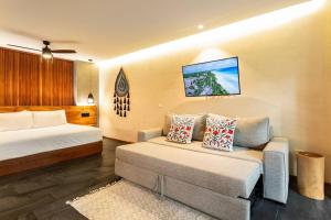 New 5 Star Condo-Infinity and Cenote Pool