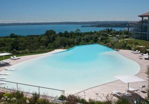 Garda Lake Luxury Life