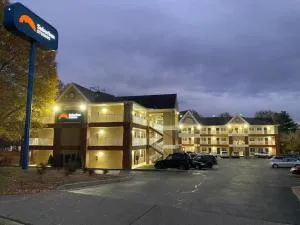 Suburban Studios Winston-Salem near Hanes Mall - 温斯顿·塞勒姆