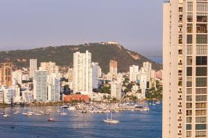 41st Fl Beach Condo in Bocagrande