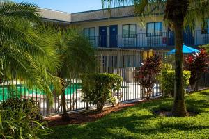 Motel 6-Lantana West Palm Beach, FL