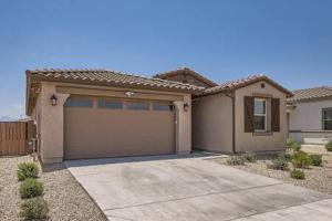 NEW - 5BR Home 20 min from Phoenix - AT