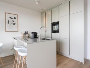 Spacious waterfront apartment